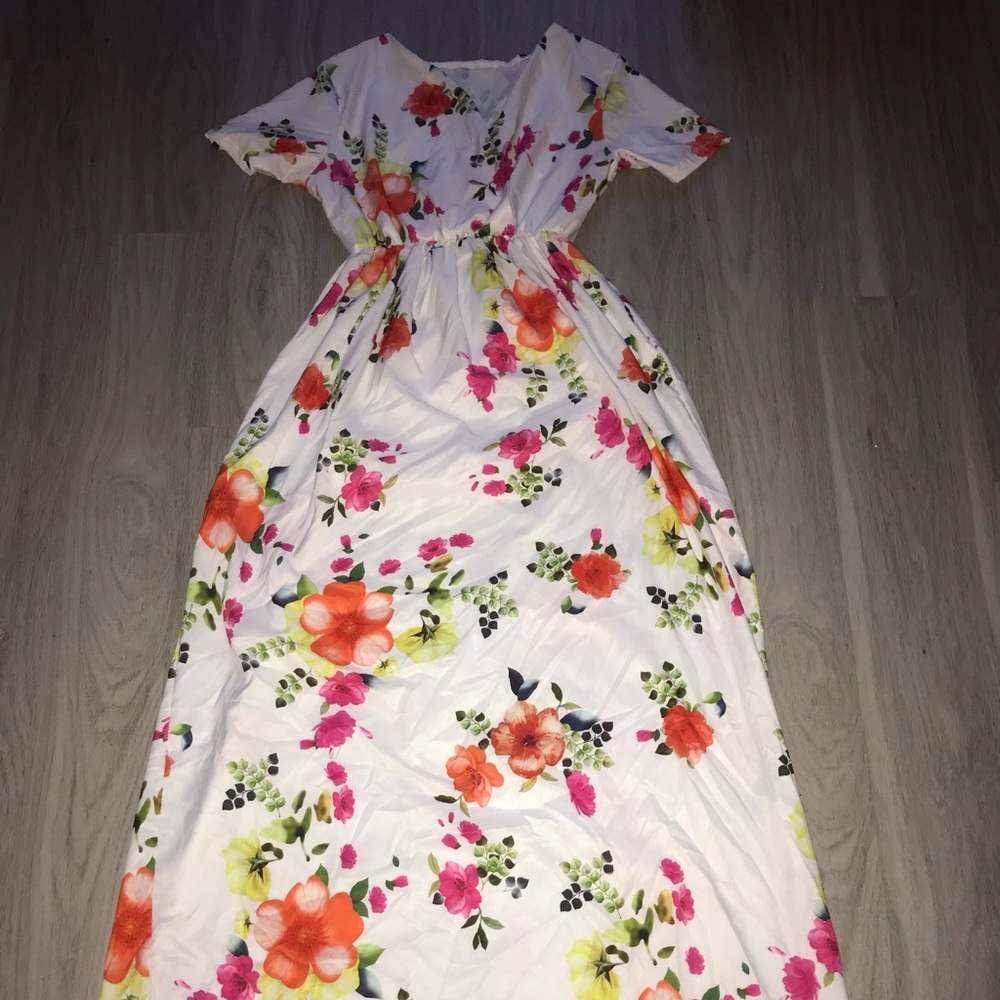 White long dress with floral